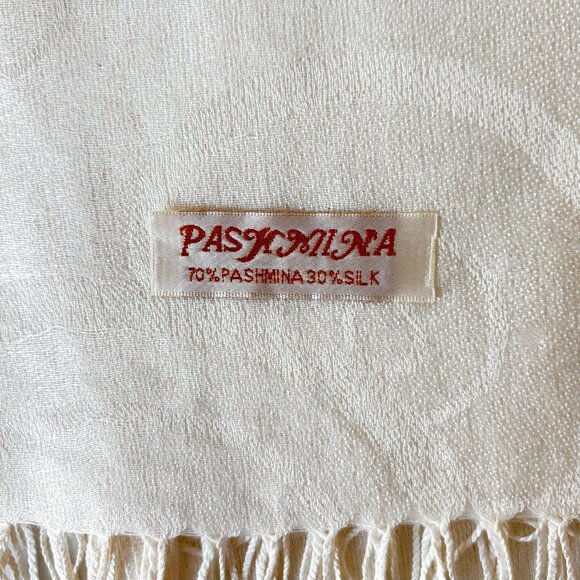 Ivory Pashmina Wrap/ Shawl/ Scarf  72"x 28" - Picture 3 of 6